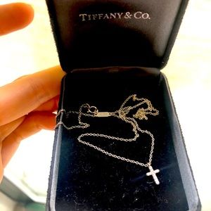 Tiffany & Co Metro Dimond Mini Cross 18K WhiteGold